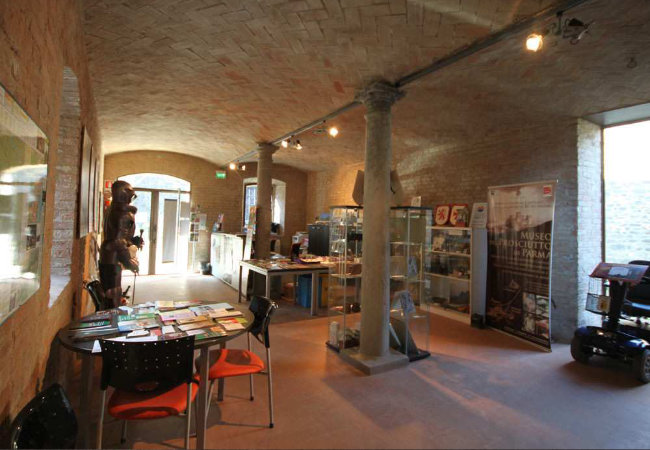 Recupero di un rustico ad uso ufficio turistico - Torrechiara (PR)